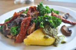 Vegan polenta and sundried tomatoes