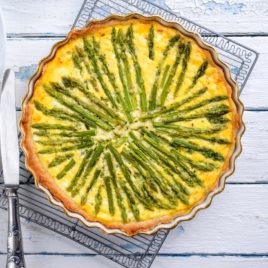 Vegan asparagus tart