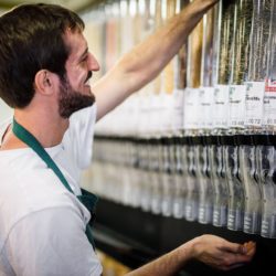 Shop assistant with refill containers